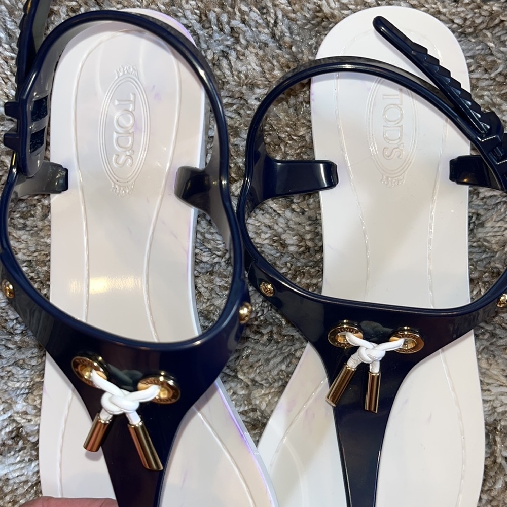 NWOB Tod’s Navy Blue/White T-Straps Thong Jelly Flat Sandals - Picture 16 of 16
